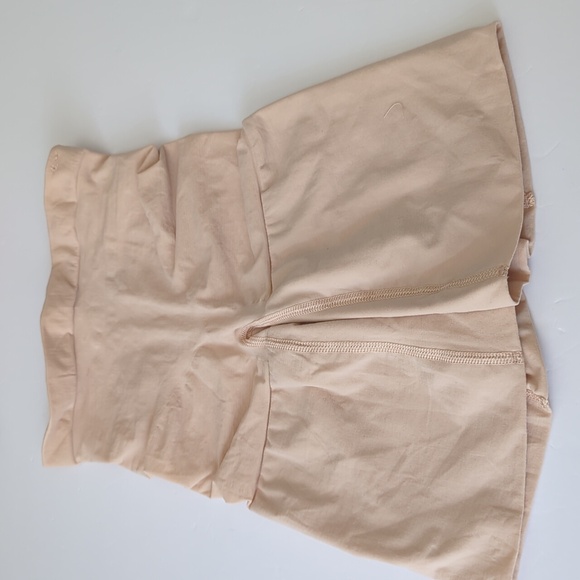 Spanx Nude Seamless Lightweight Power Short Size Large - Picture 7 of 8